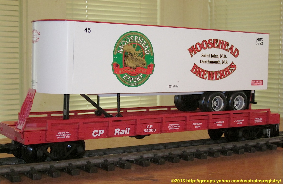 CP Rail Flachwagen mit Sattelanhänger (Flat car with trailer) 52300 Moosehead Breweries