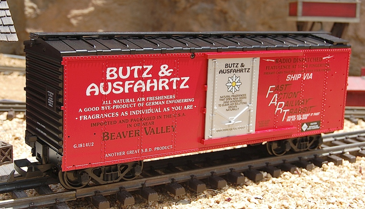 Butz & Ausfahrtz Perfume gedeckter Güterwagen (Box car)
