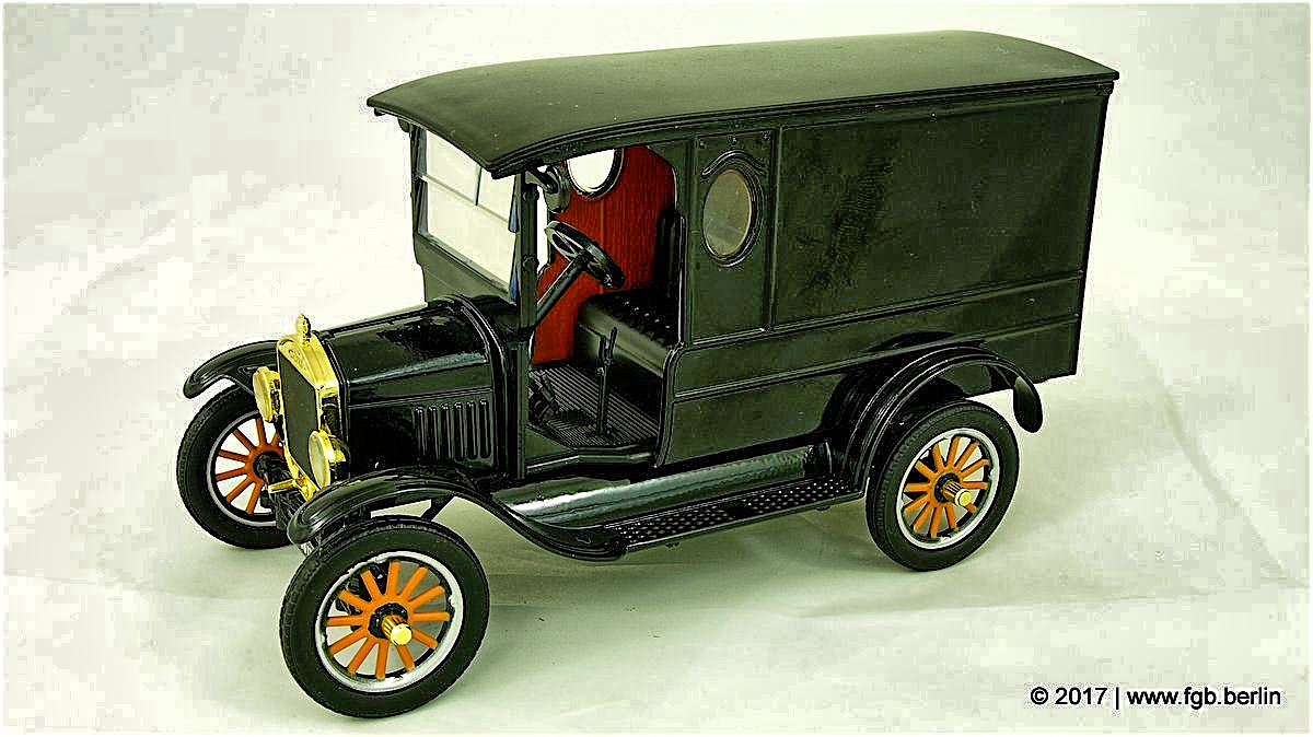 1925 Ford Model T - Paddy Wagon