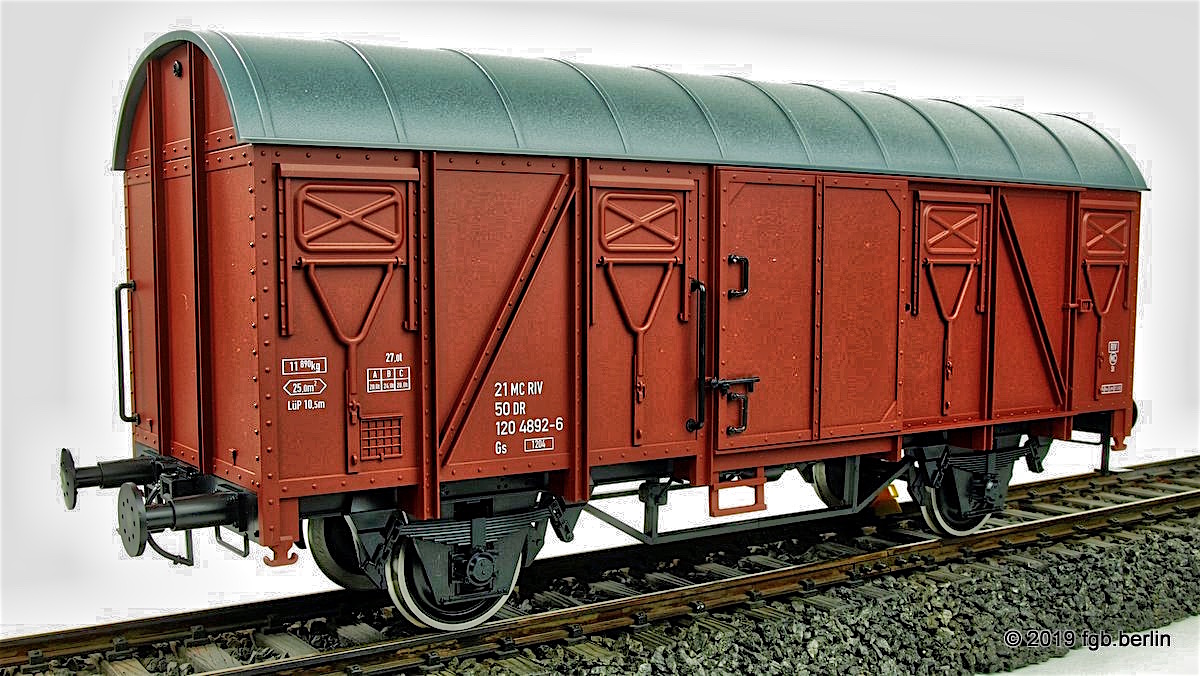 DR gedeckter Güterwagen (Boxcar) Gmms 120 4892-6