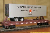 TrailerTrain Flachwagen mit Sattelanhänger (Flat car with trailer) 478502 Chicago Great Western