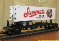TrailerTrain Flachwagen mit Sattelanhänger (Flat car with trailer) 478565 Iroquois Beer